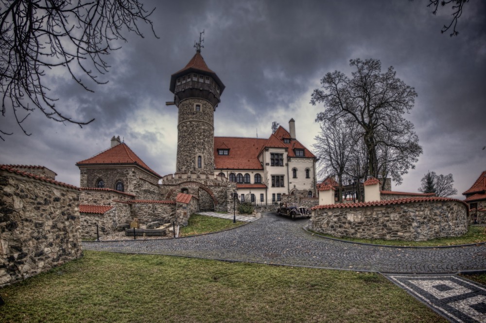 Die Burg Hněvín (deutsch: Landeswarte), nahe der Stadt Most (Brüx) in Tschechien. IMG_9648_final.jpg